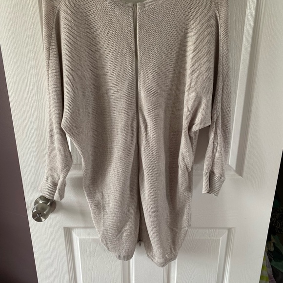 Express a Sweater size M - Picture 4 of 5